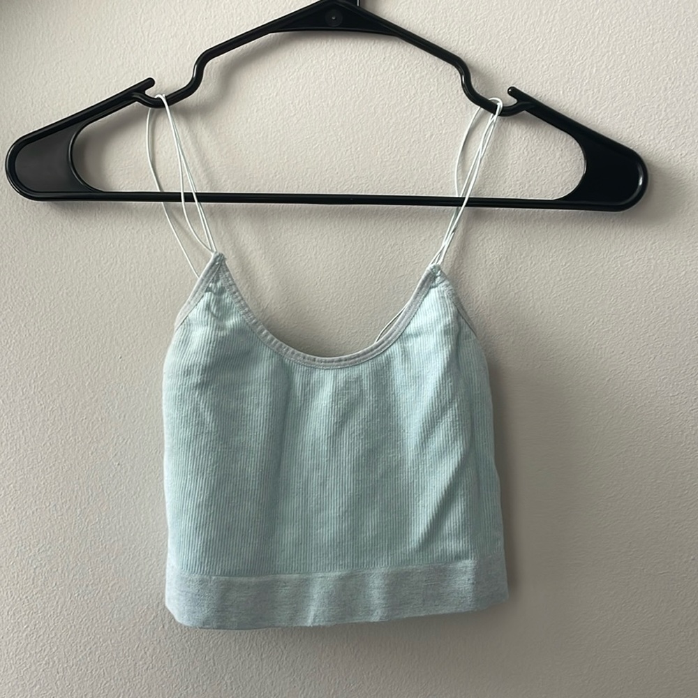 Stretchy cropped tank top
